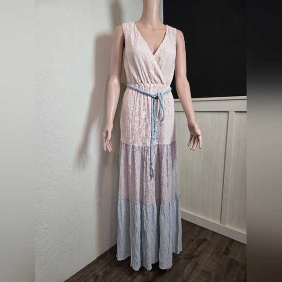 FLYING TOMATO Sz XS Beige Color Block Crinkle Gauze Ruffle Tier Maxi Dress Boho - Picture 7 of 14